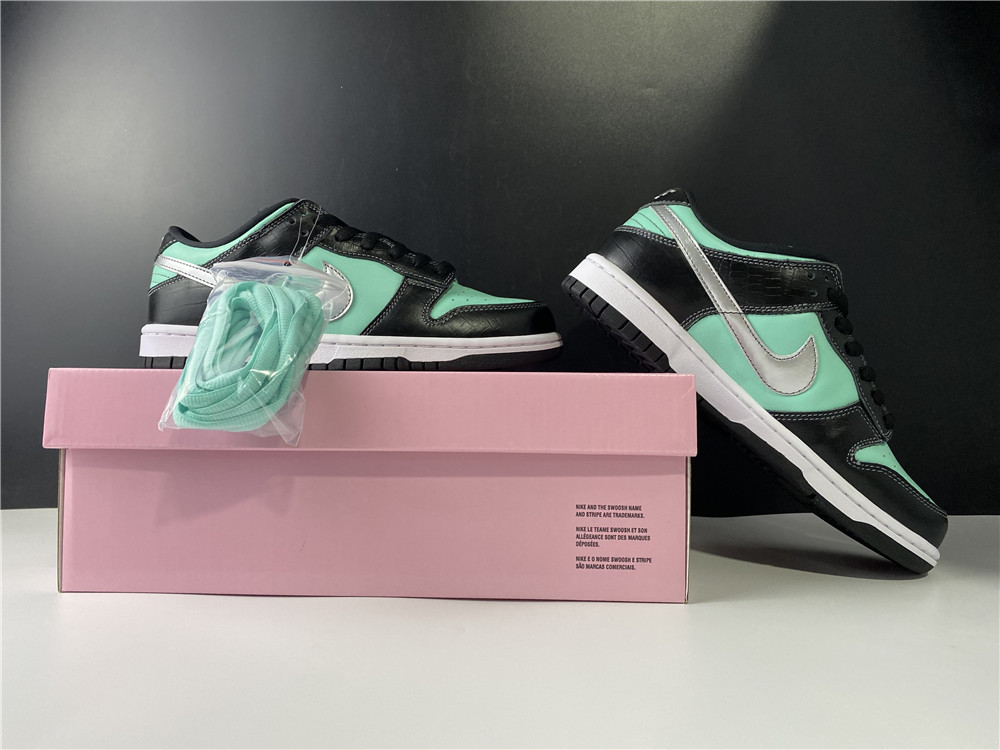 nike dunk sb diamond T*f*ny
