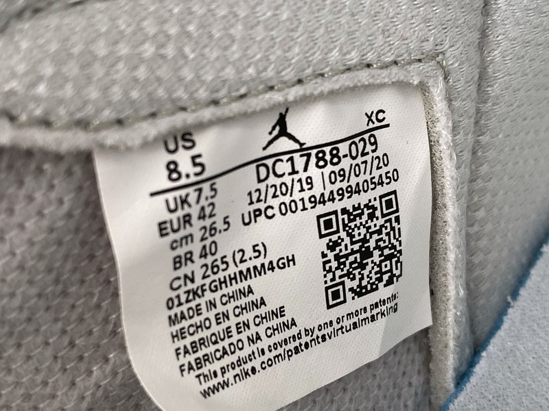 Air Jordan 1 High OG “Japan” DC1788-029