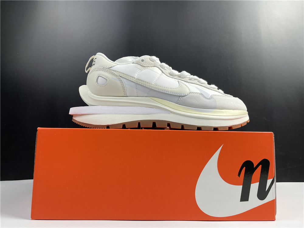 Sacai x Nike VaporWaffle White/Sail-Sail