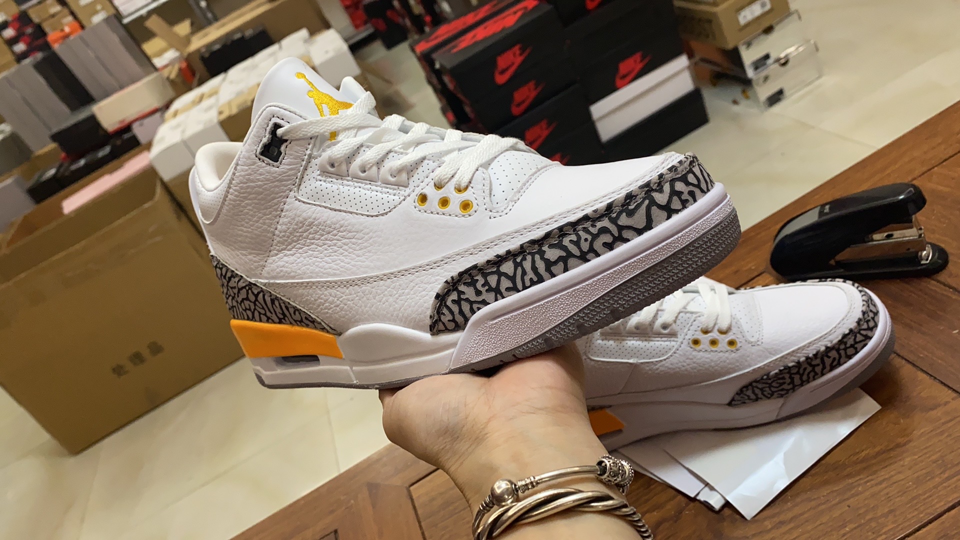 Air Jordan 3 WMNS “Laser Orange” CK9246-108