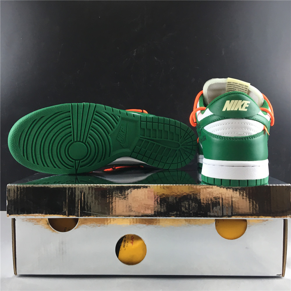 OFF-WHITE x Nike Dunk Low CT0856-700