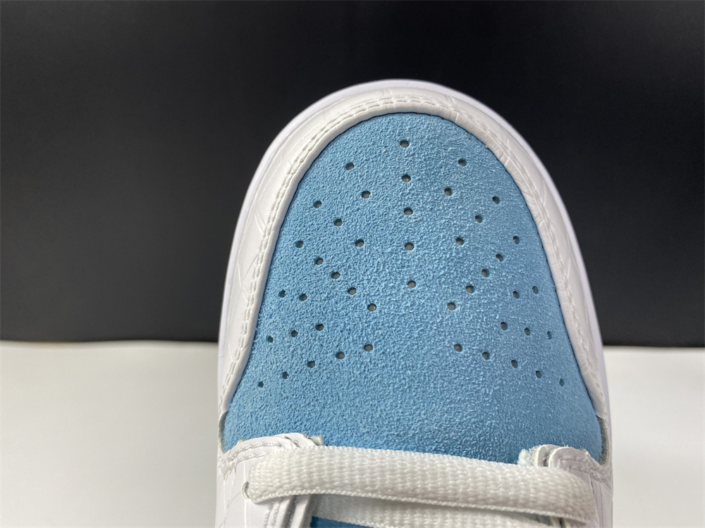 Nike SB Dunk Low FTC Lagoon Pulse