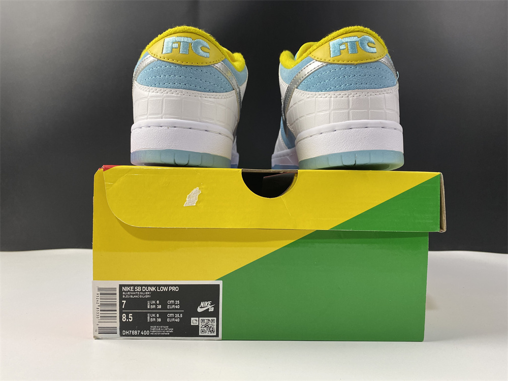 Nike SB Dunk Low FTC Lagoon Pulse