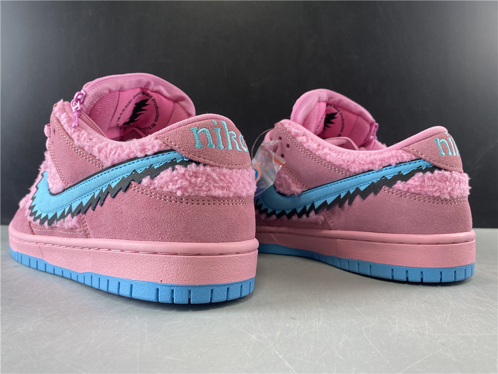 Grateful Dead x Nike SB Dunk Low