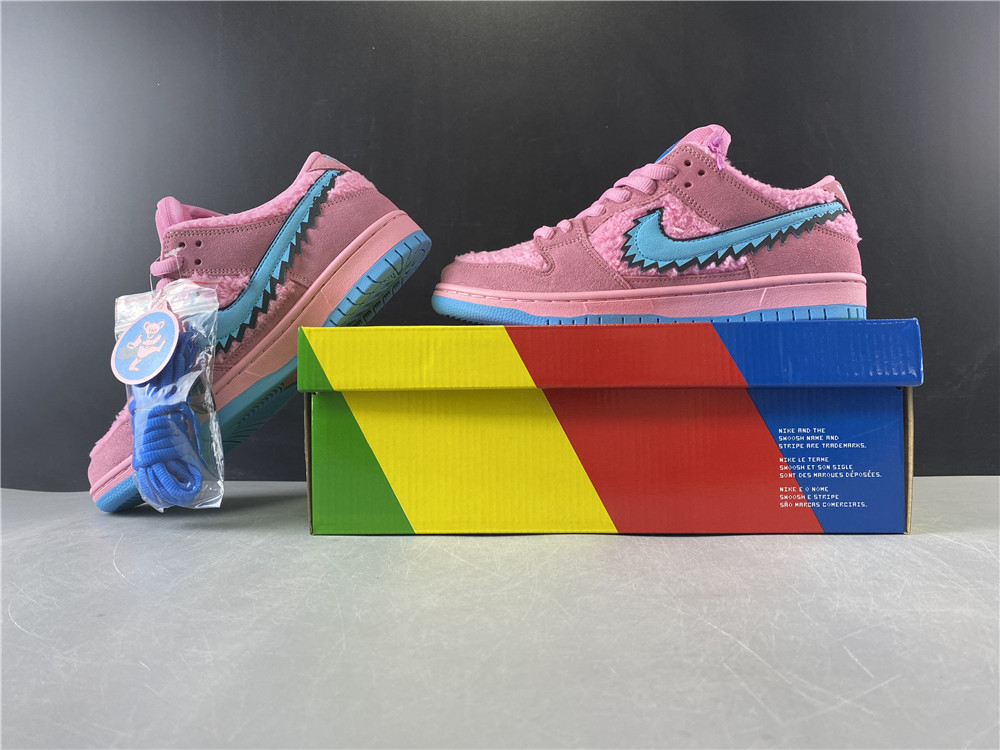 Grateful Dead x Nike SB Dunk Low