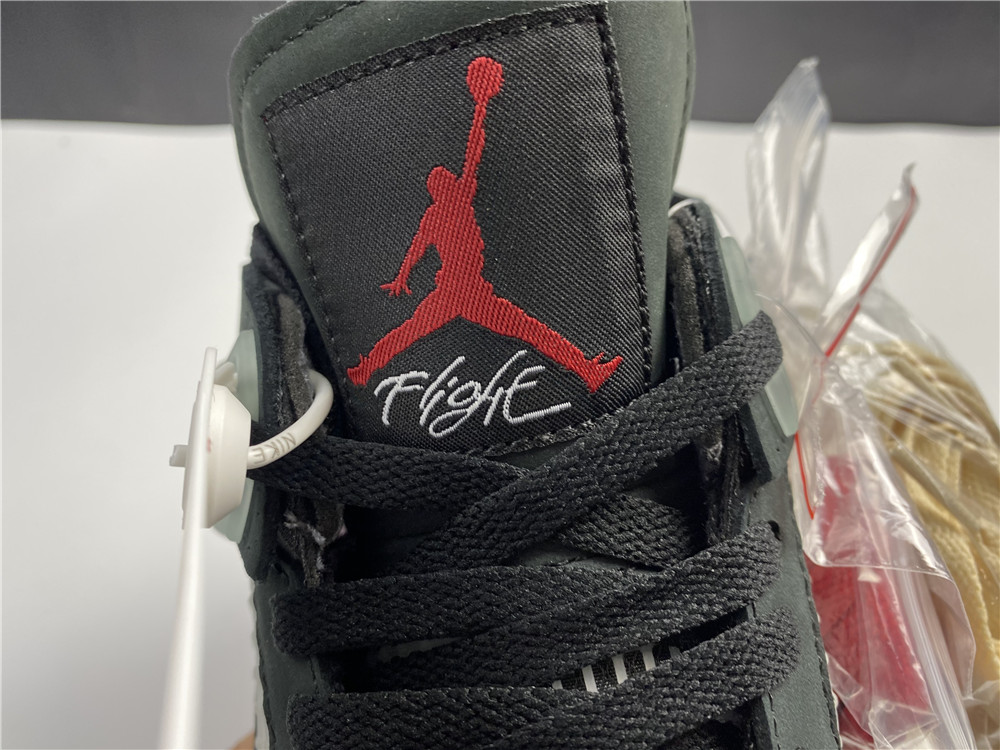 OFF-WHITE x Air Jordan 4 Bred