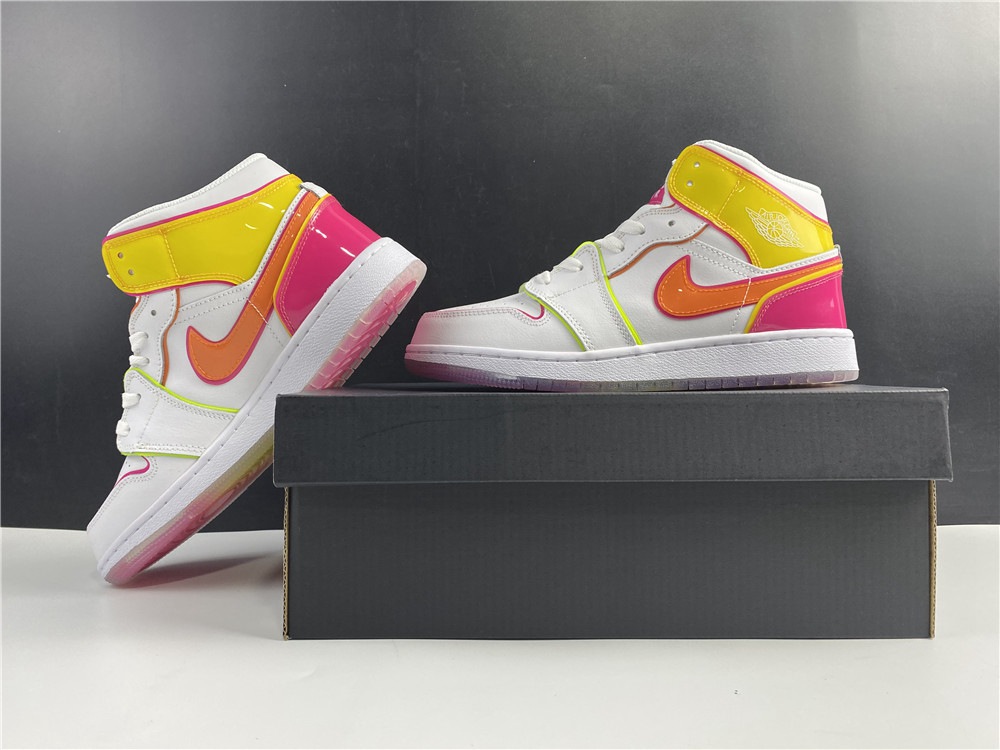 AIR JORDAN 1 MID EDGE GLOW