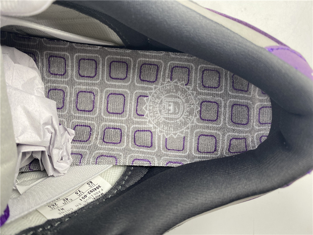 Dunk SB Low Purple Pigeon