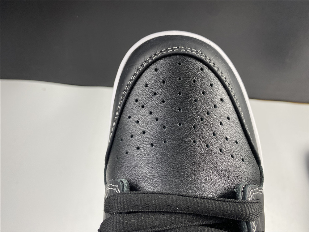 Nike SB Dunk Low Black Diamond