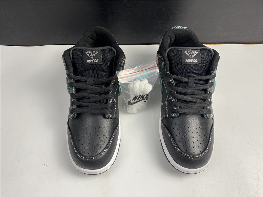 Nike SB Dunk Low Black Diamond