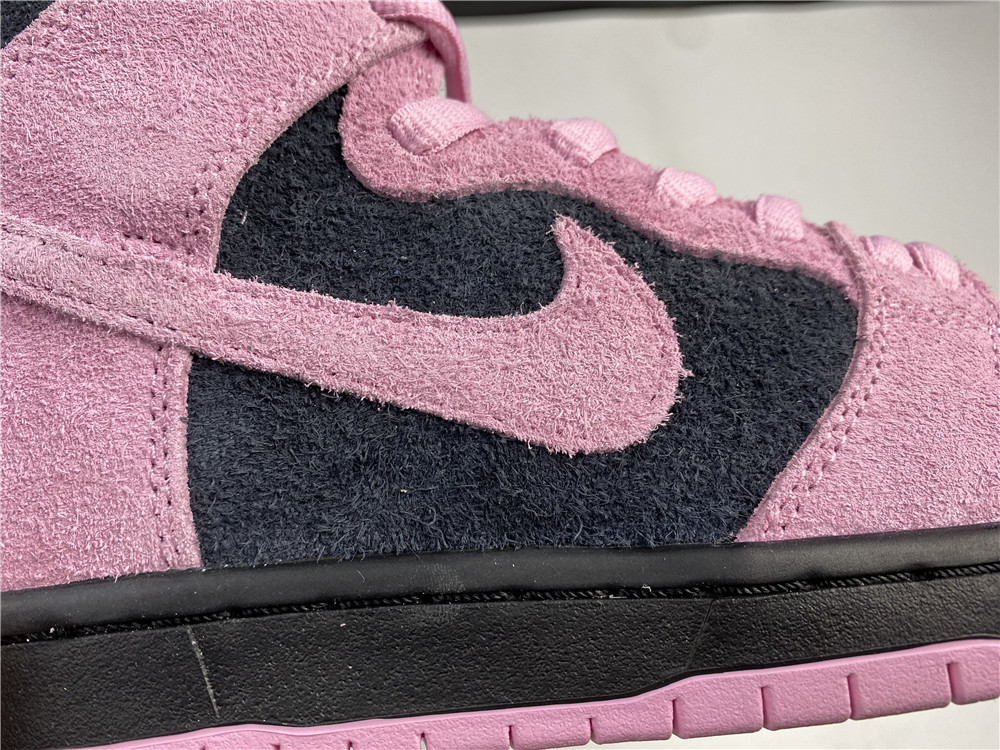 Nike Dunk SB Hi Invert Celtics