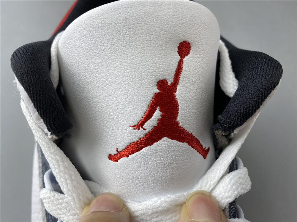 Air Jordan 3 CZ6431-100