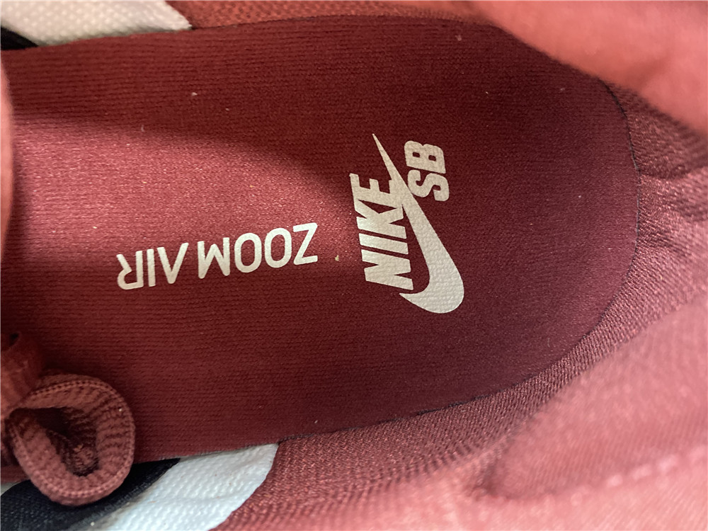 Dunk Low Pro Dark Russet Cedar BQ6817-202