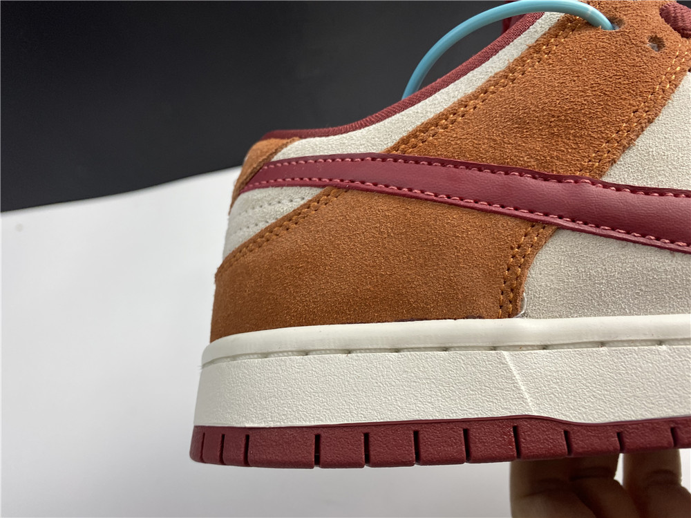 Dunk Low Pro Dark Russet Cedar BQ6817-202