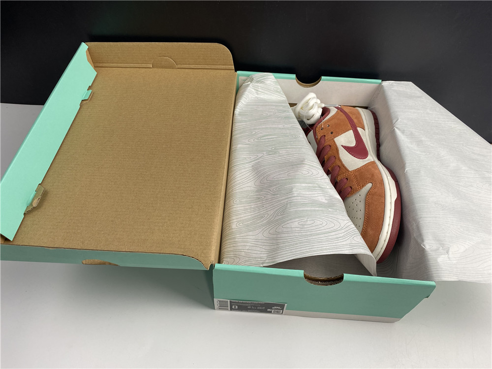 Dunk Low Pro Dark Russet Cedar BQ6817-202