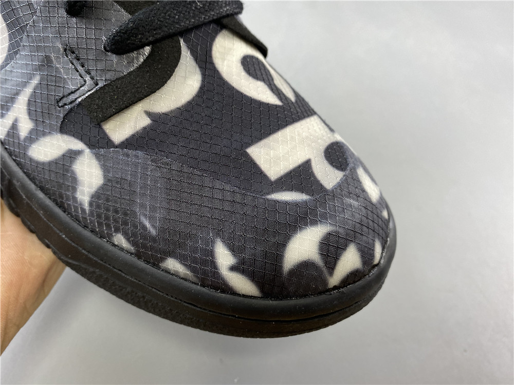 NIKE x CDG Dunk Low CZ2675-001