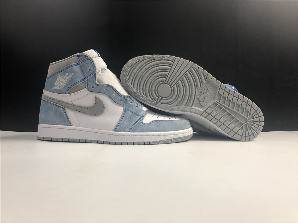 Air Jordan 1“ Hype Royal” 555088-402