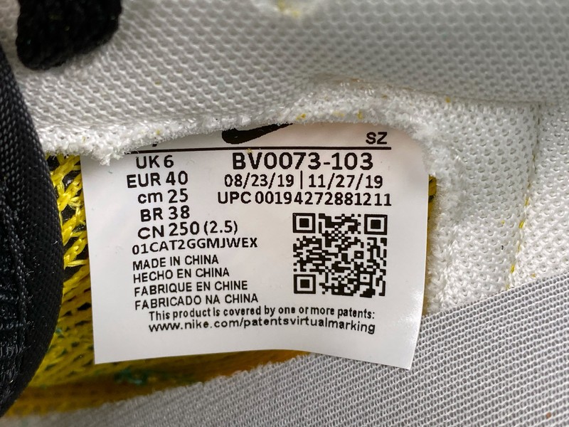 Sacai X NIKe regasus vaporrly SP BV0073-103