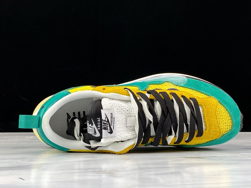 Sacai X NIKe regasus vaporrly SP BV0073-103