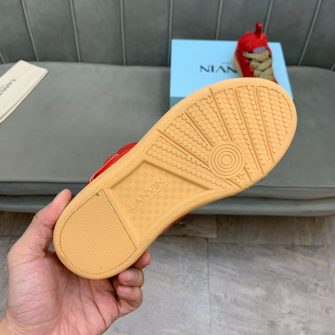 L*anvin sneakers