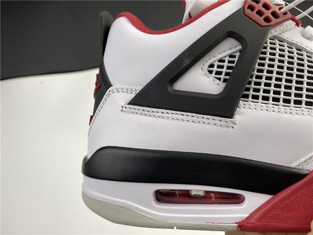 Air Jordan 4 “Fire Red” DC7770-160