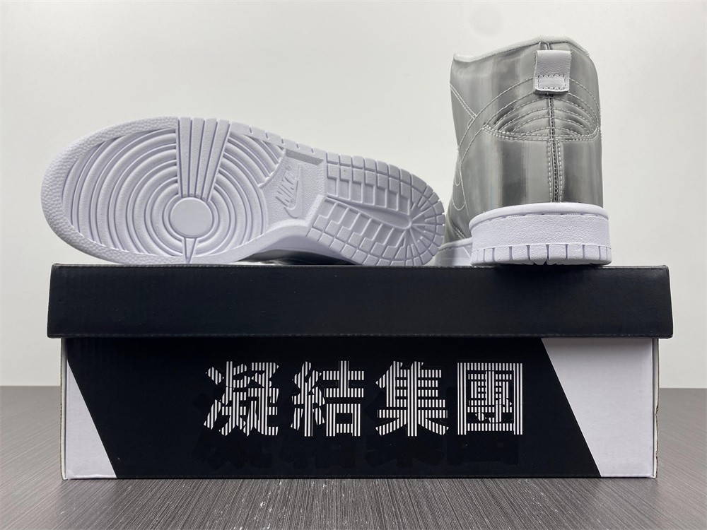 CLOT x Nike Dunk High Style