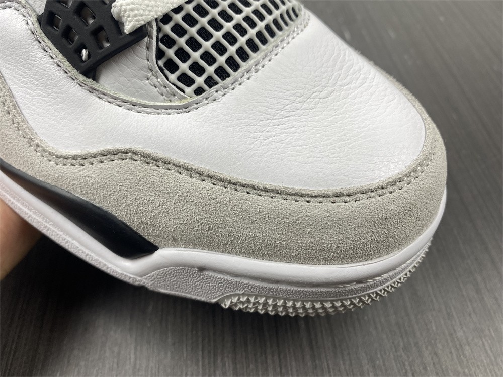Air Jordan 4 Military Black