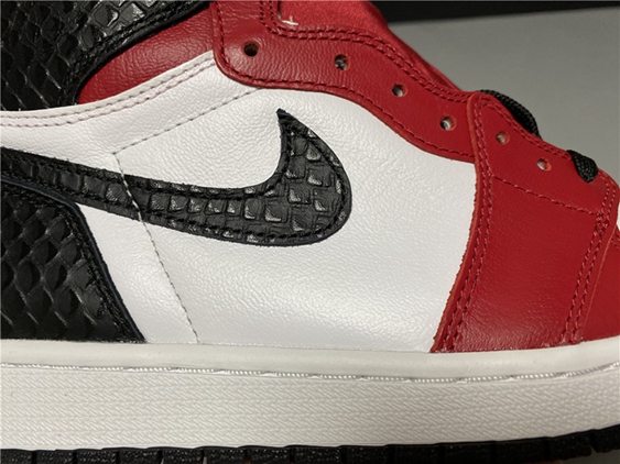 Air Jordan 1 High OG WMNS “Satin Snake CD0461-601