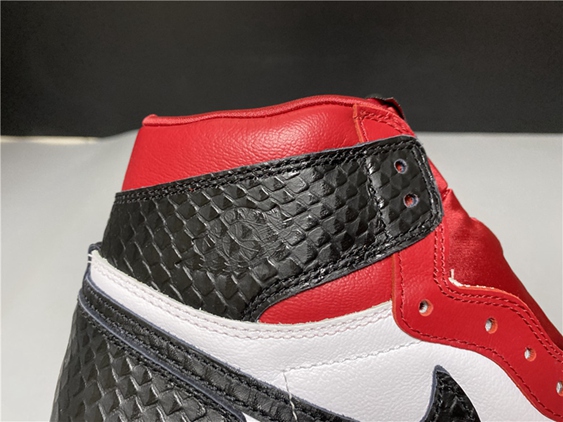 Air Jordan 1 High OG WMNS “Satin Snake CD0461-601