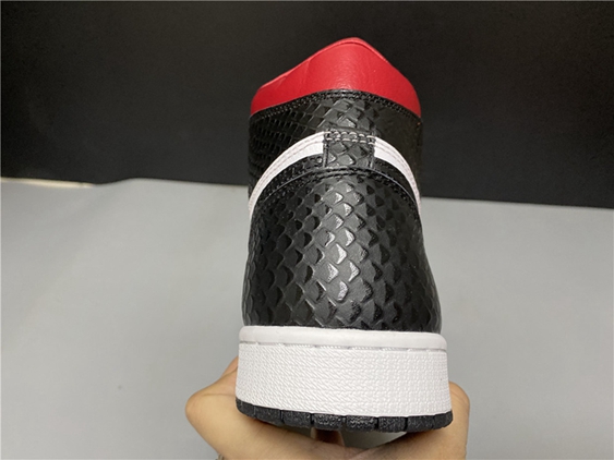 Air Jordan 1 High OG WMNS “Satin Snake CD0461-601