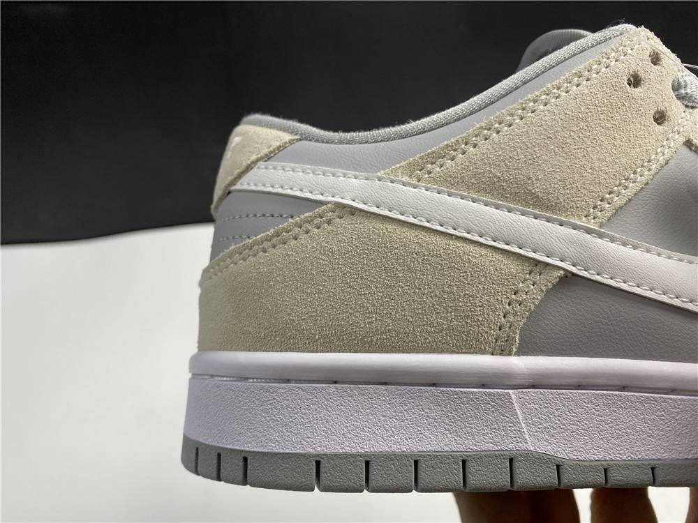 Nike SB Dunk Low TRD Summit White Wolf Grey