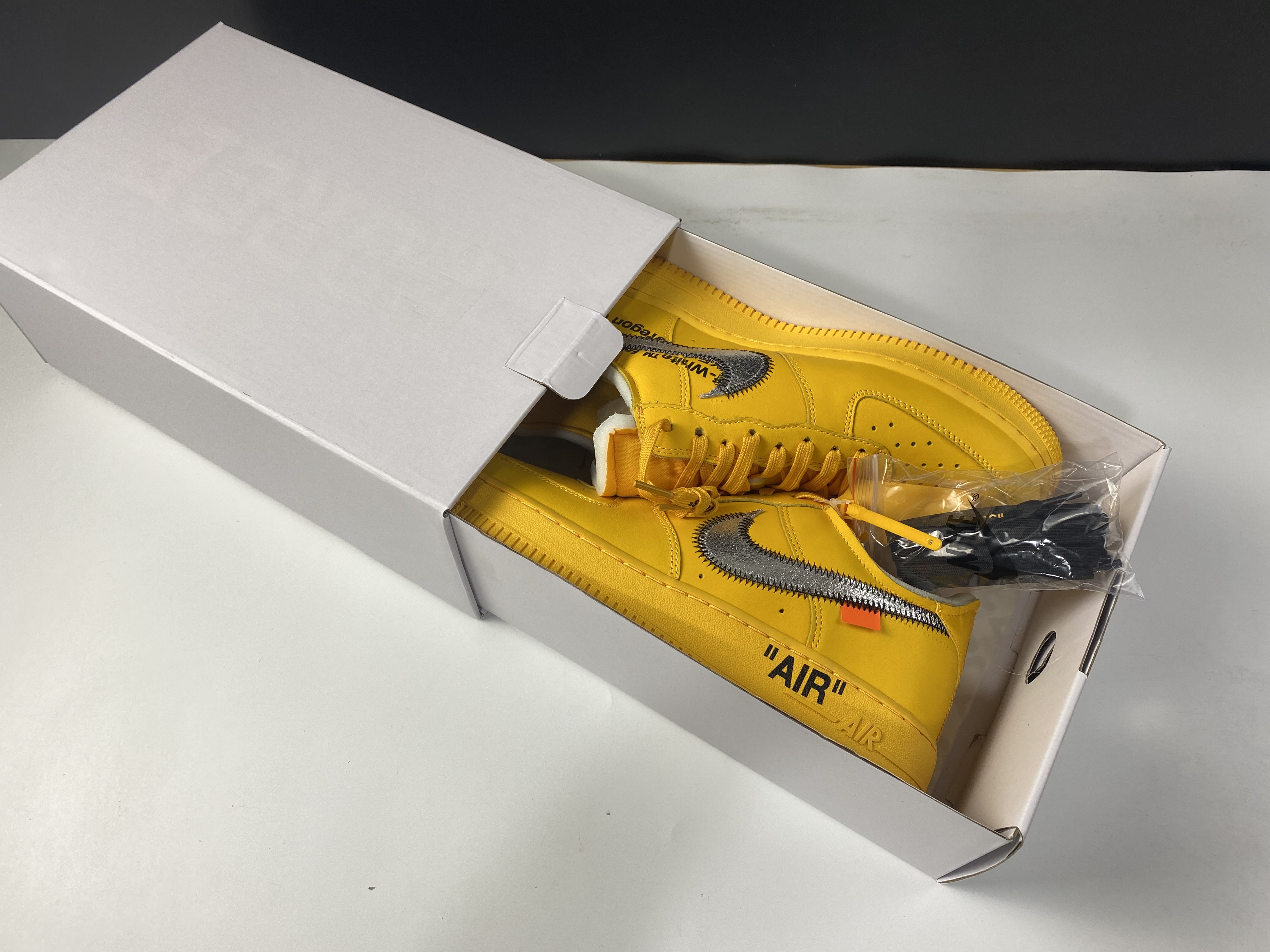 Off-White Nike Air Force 1 University Gold DD1876-700