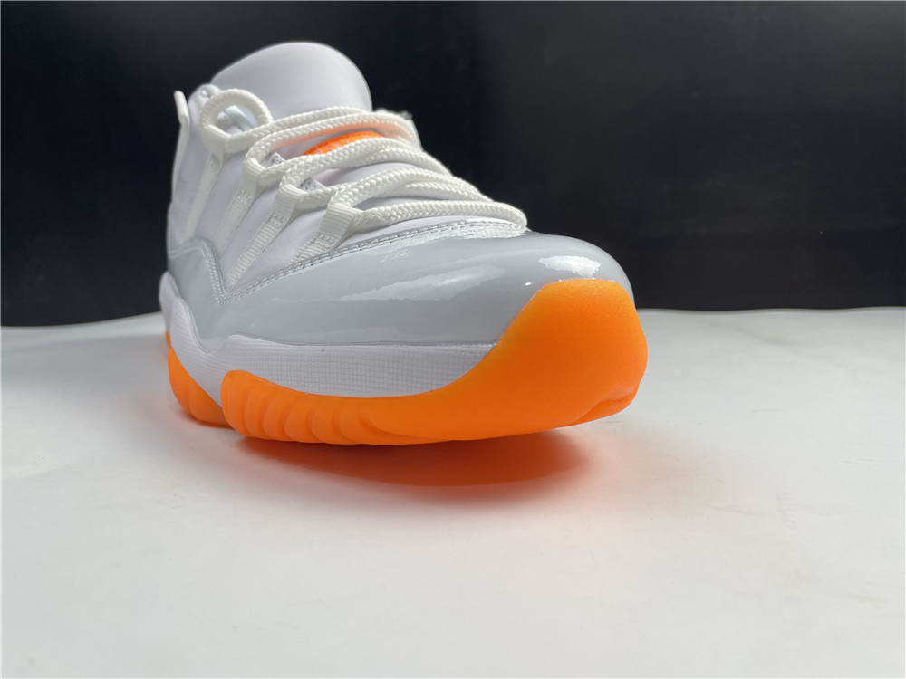 Air Jordan 11 Low WMNS Citrus