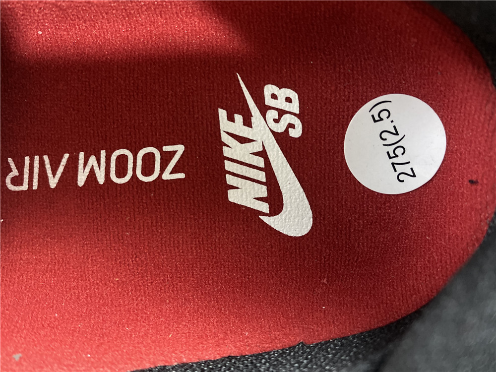 Nike Dunk SB Low “Chicago” BQ6817-600