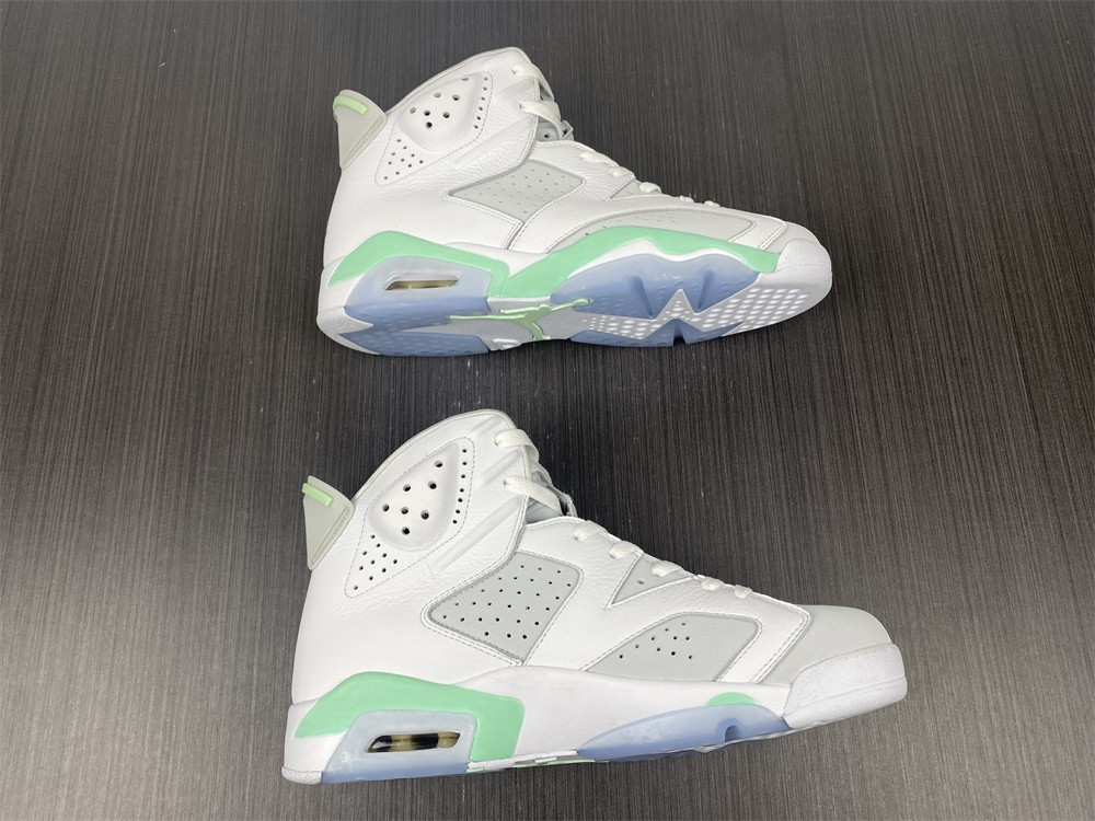 2022 women’s nike air jordan 6 T*f*ny