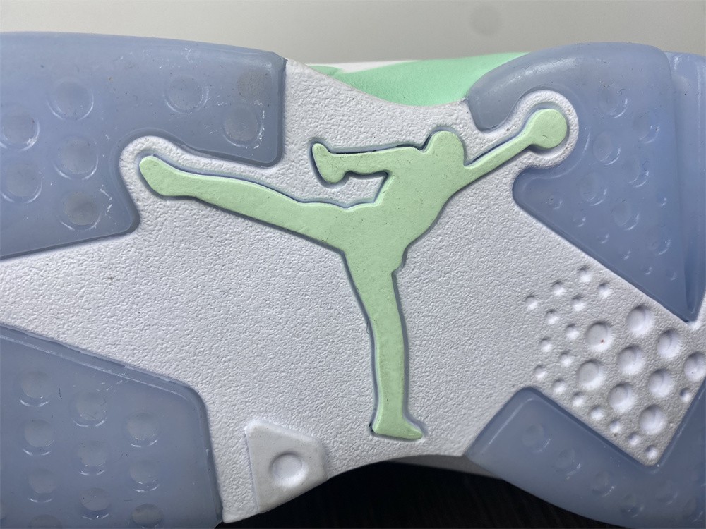 2022 women’s nike air jordan 6 T*f*ny