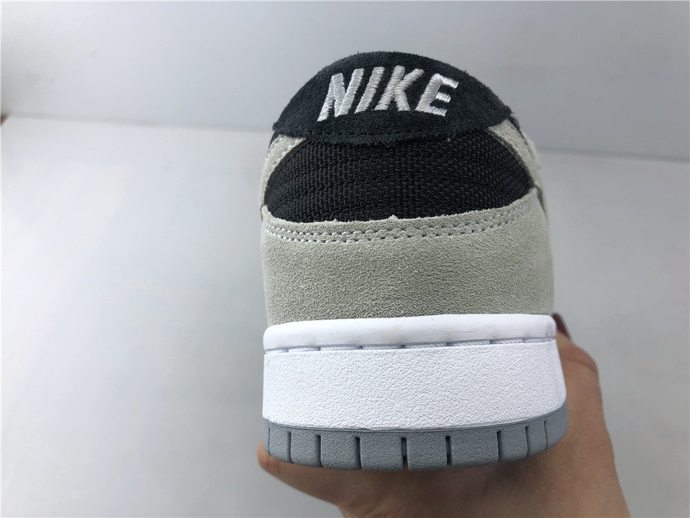 NIKE SB DUNK LOW TRD