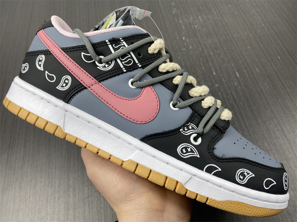 Nike Dunk Low SE FREE 99