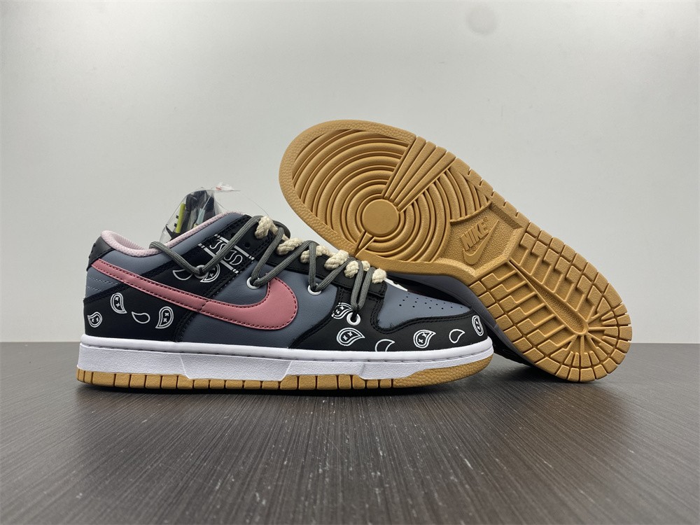 Nike Dunk Low SE FREE 99