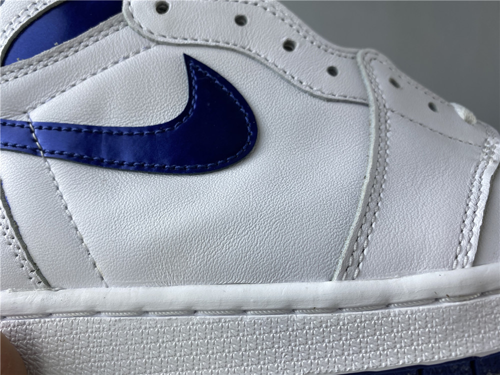 Air Jordan 1 OG “Metallic Navy