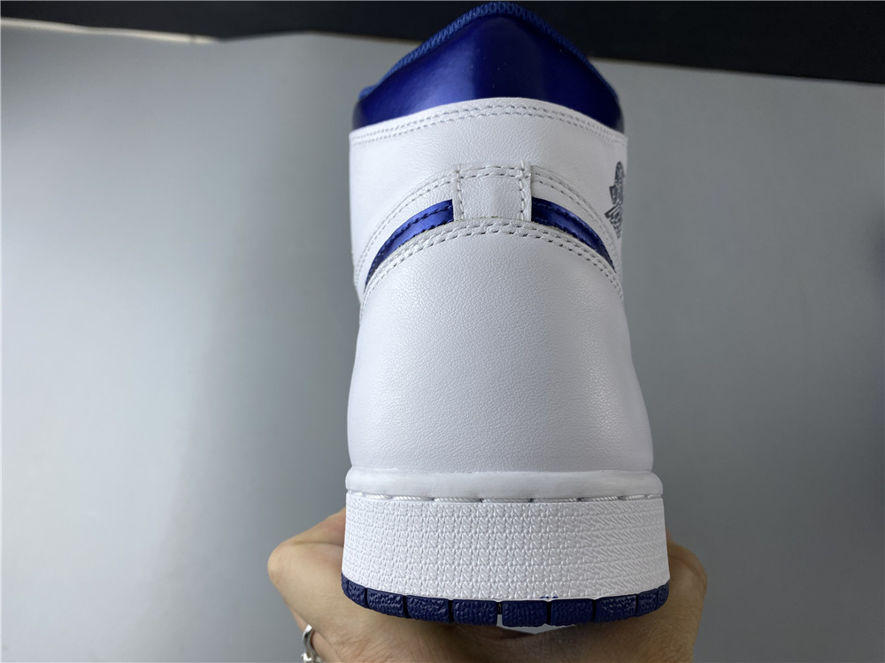 Air Jordan 1 OG “Metallic Navy