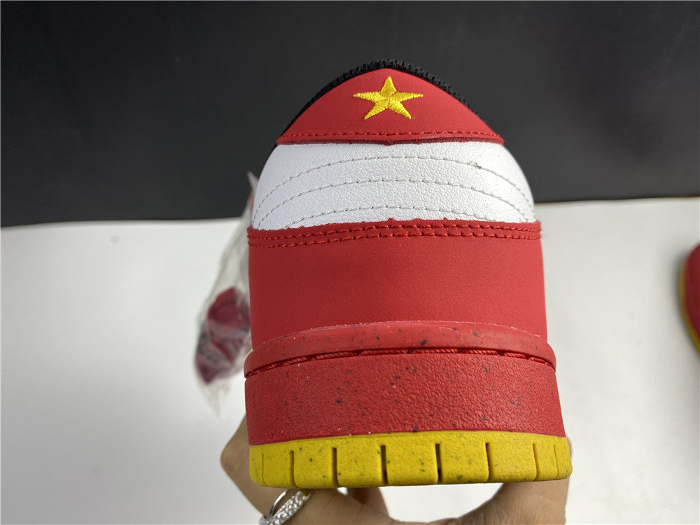 Nike SB Dunk Low Varsity Red/Earth Yellow-White 309242-307