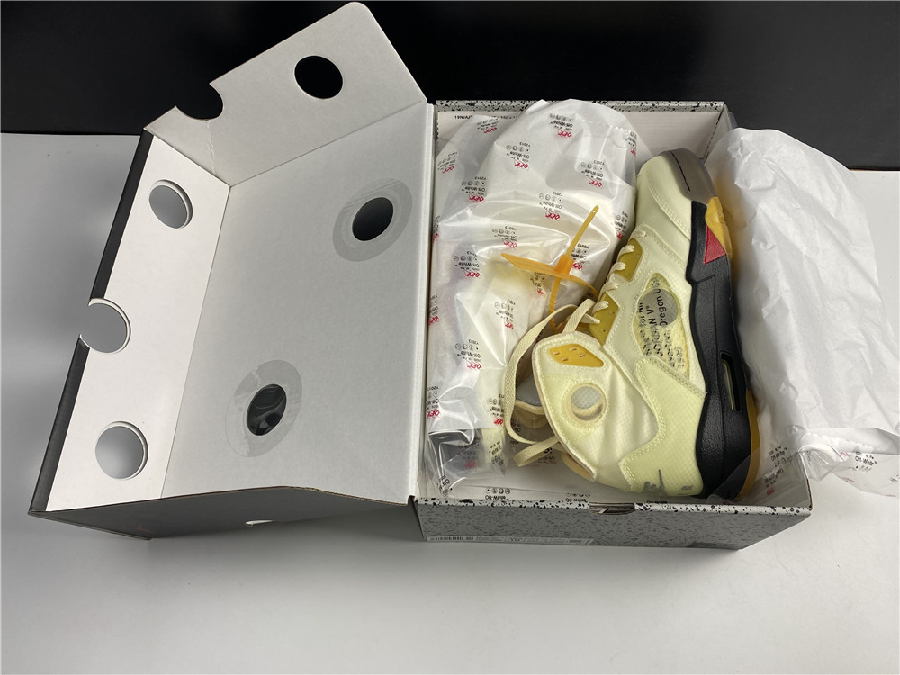 OFF-WHITE x Air Jordan 5 “Sail” DH8565-100