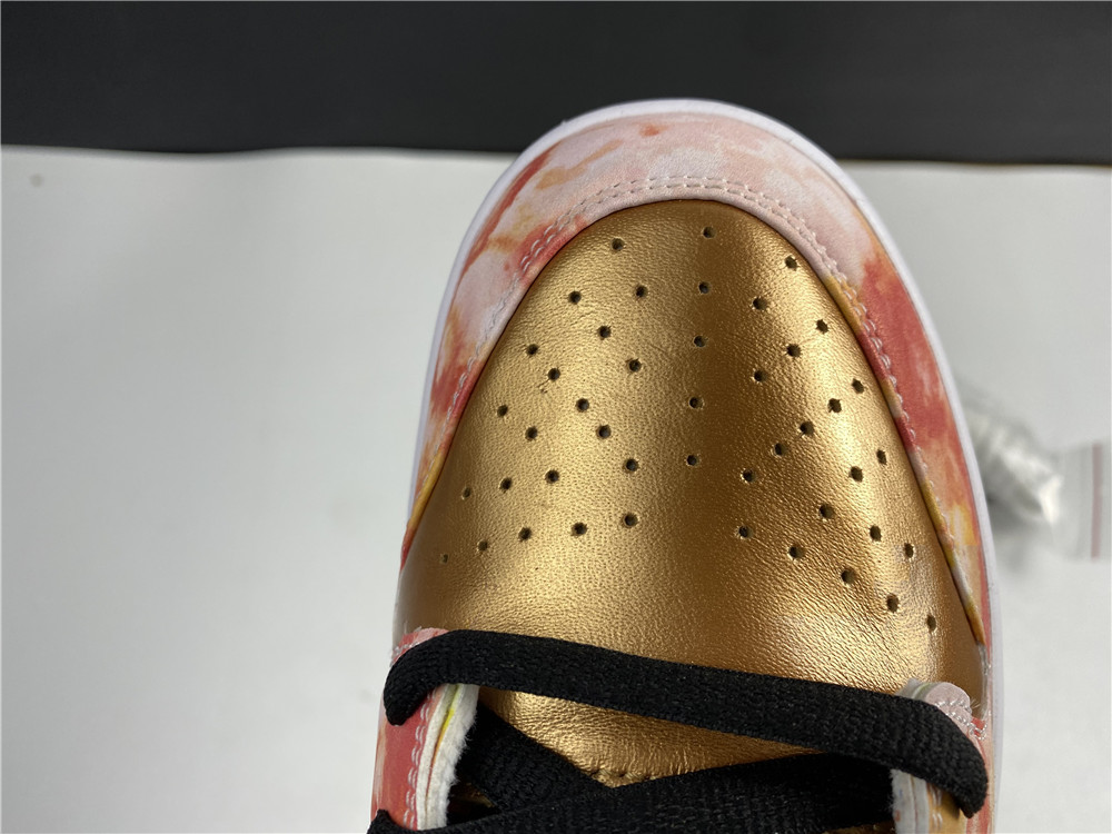 Nike SB Dunk Low “CNY” CV1628-800