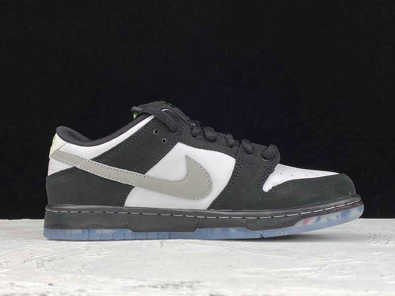 Nike SB Dunk Low Staple Panda Pigeon
