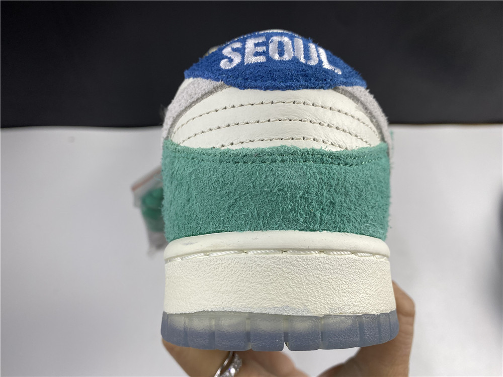 Kasina x Nike Dunk Low CZ6501-101