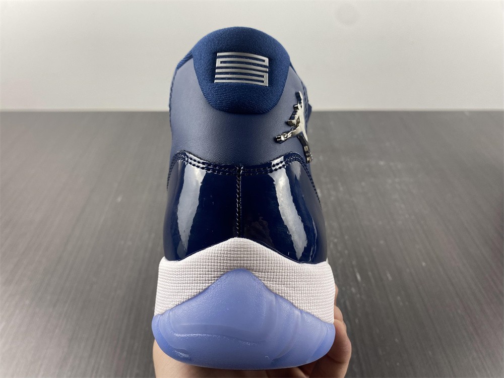 Air Jordan 11 Midnight Navy