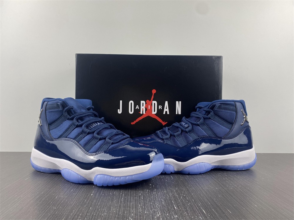 Air Jordan 11 Midnight Navy