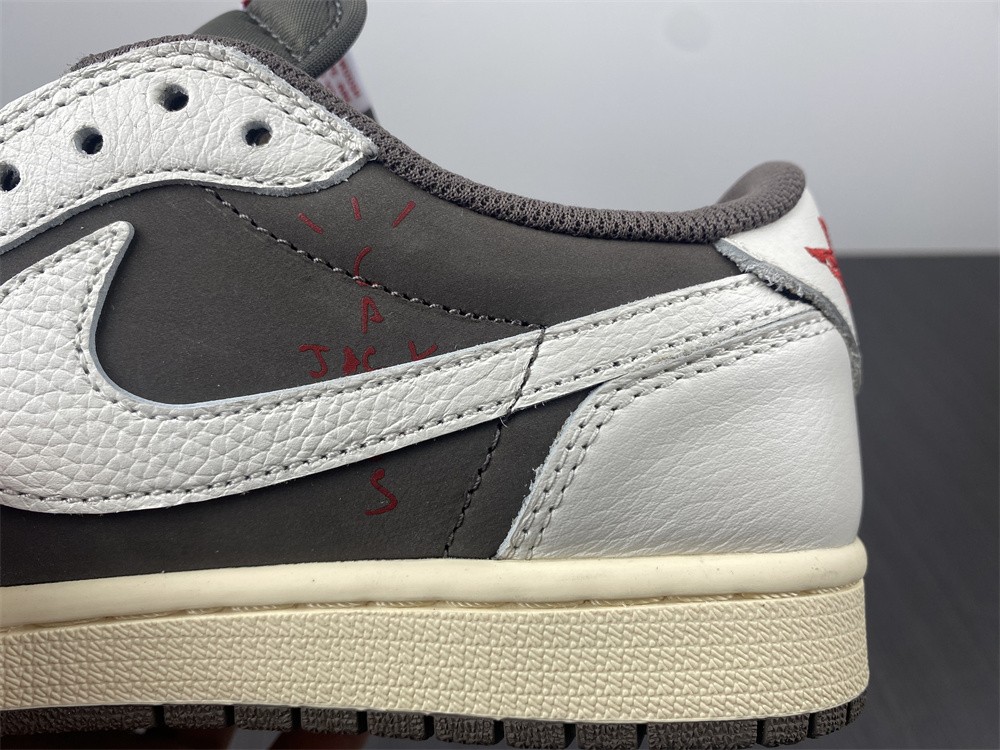 Travis Scott x Air Jordan 1 Reverse Mocha