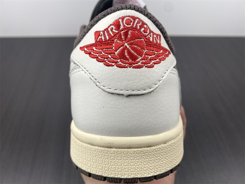 Travis Scott x Air Jordan 1 Reverse Mocha